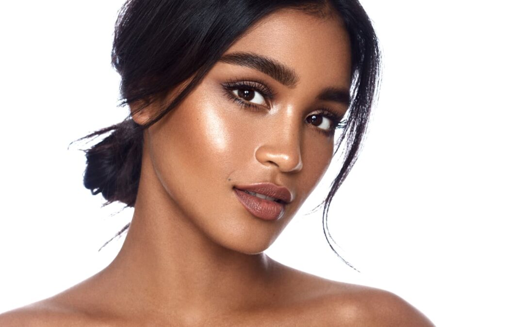 How to Look Effortlessly Chic: Treatments, Maintenance & At-Home Essentials