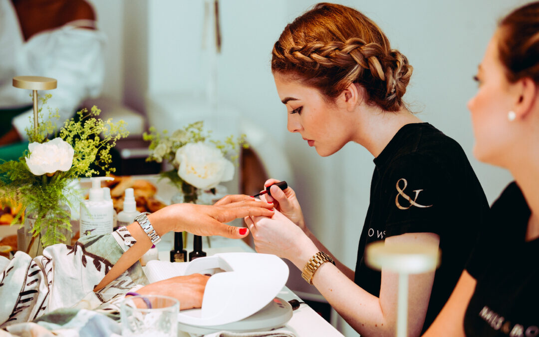 What is a CND Shellac Manicure, and Why is it Different to a ‘Gel’ Manicure?