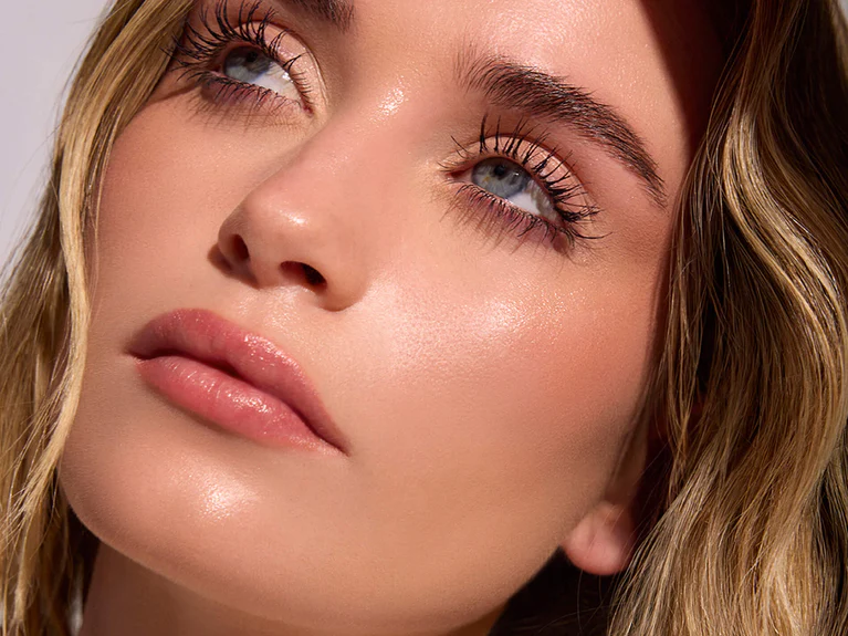 Christmas Party Beauty Prep: Get Party-Ready with Nails & Brows Mayfair